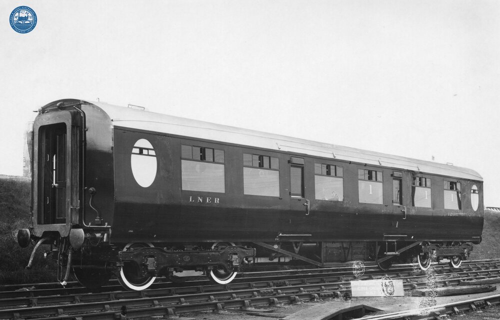 LNER Composite Coach No.1206
