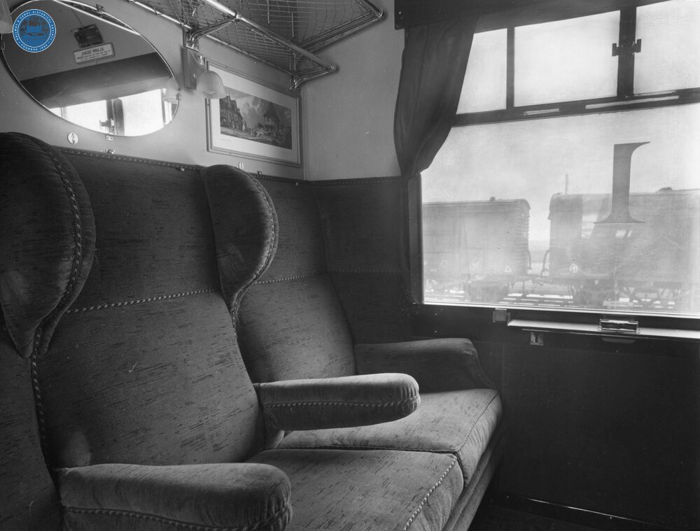 LNER Composite Corridor Coach (CK) No 143 interior