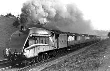 A4 Class 4-6-2 No. 4488 "Union of South Africa" 1937. (Ref: 010967)