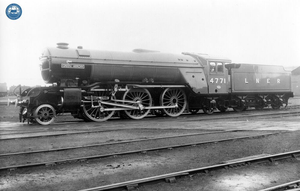 V2 Class 2-6-2 No. 4471  "Green Arrow" (Ref: 010982)