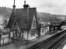 Kenley Station 1952. (PAT @ 16m 29ch) (Ref: 030211)